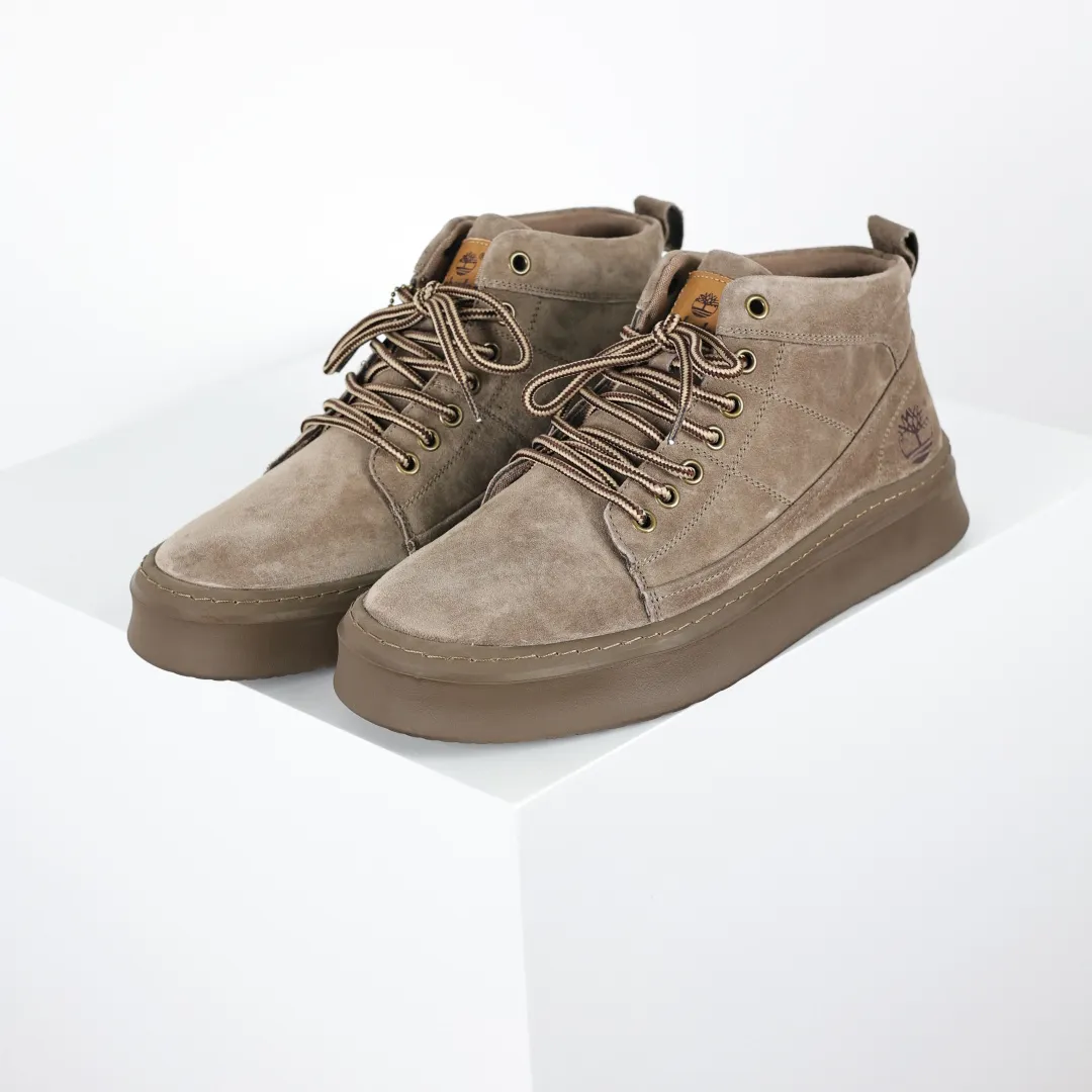 Copy price 💰600 Core recommendation Good price Timberland Timberland/Timberland customized model Outdoor mid-top casual Martin boots series The fabric is made of frosted fine-grained cowhide with anti-odor and anti-corrosion genuine leather latex insoles to give you a perfect wearing experience. Quality is exquisite and durable. A must-have for sportsmen. Specializes in not looking handsome. High-quality and first-class foot feel. Size: 39 40 41 42 43 44 (leather shoe size)